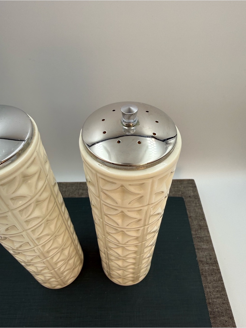 Lenox Mayfair Set of Porcelain Salt Shaker & Pepper Mill 8” Cream - Picture 4 of 8